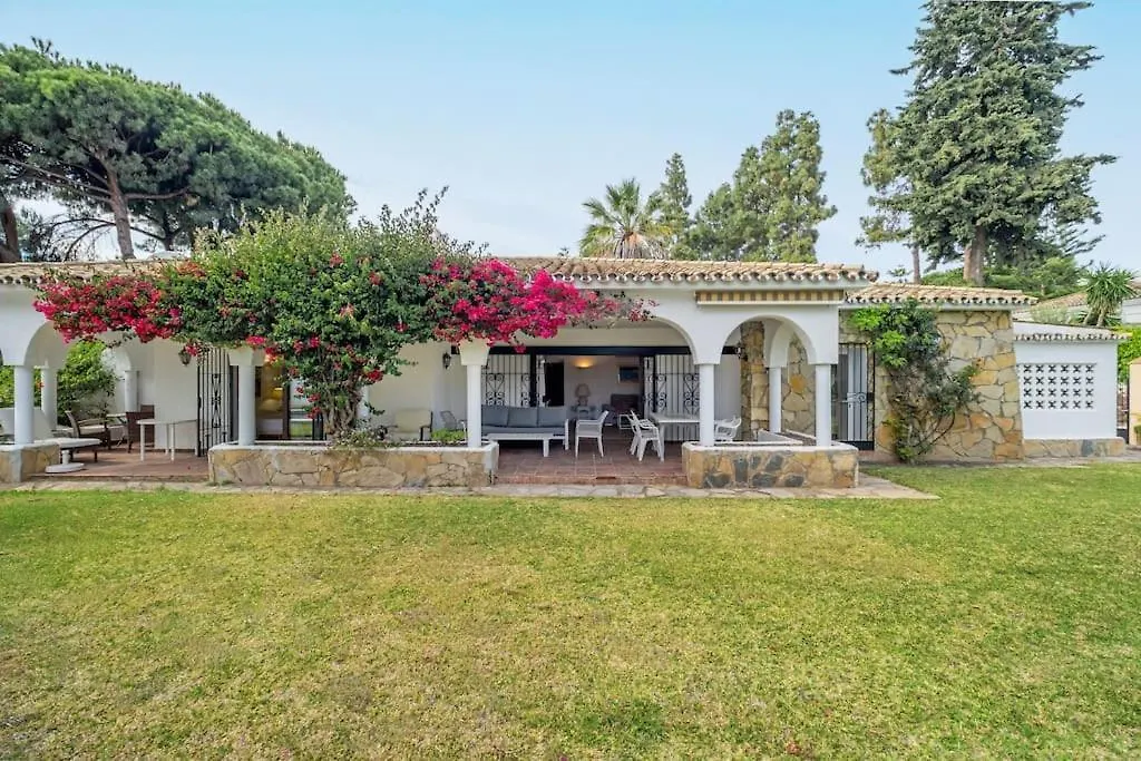 Andalusian Villa By The Beach! Estepona