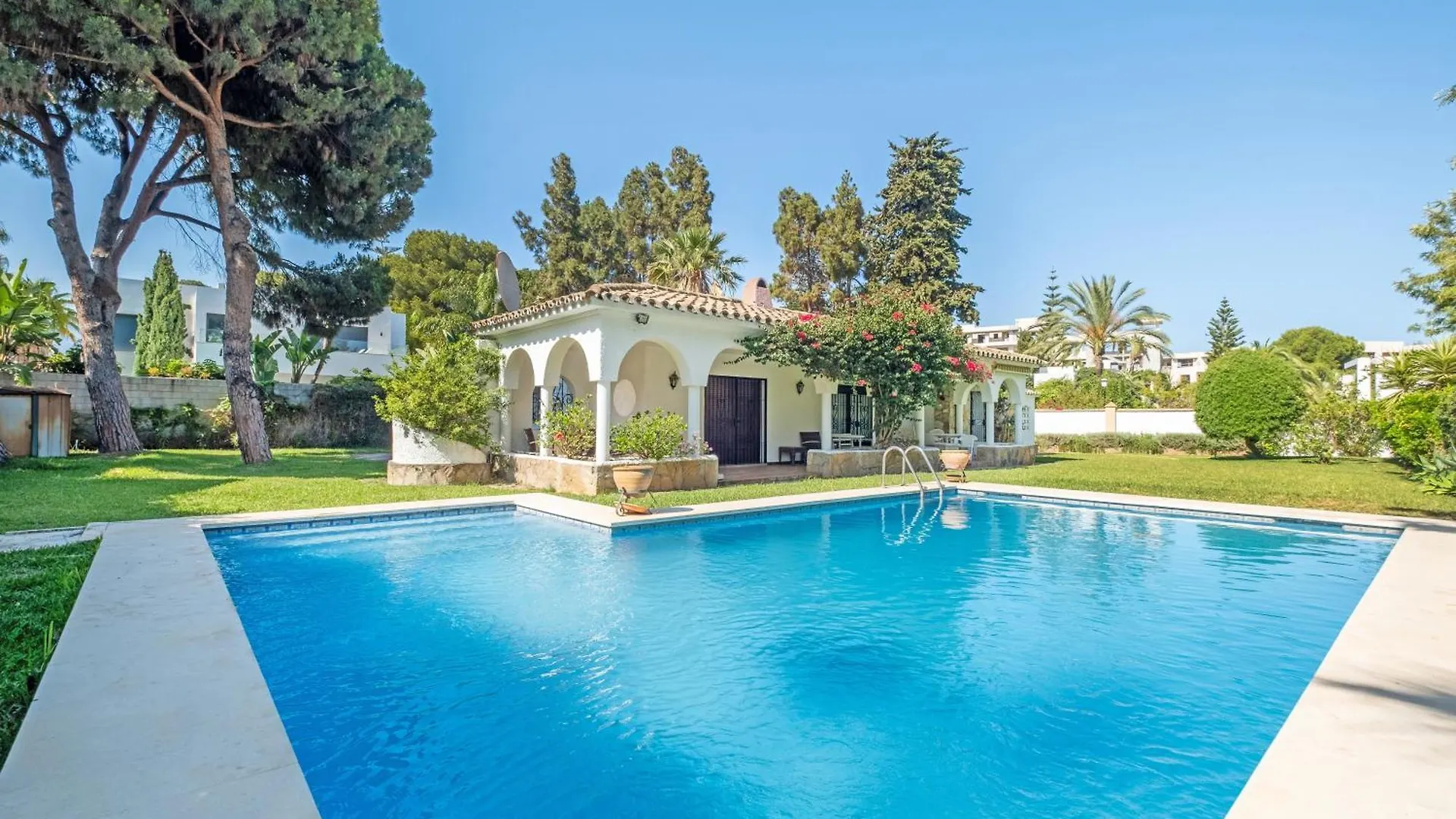 Holiday home Andalusian Villa By The Beach! Estepona